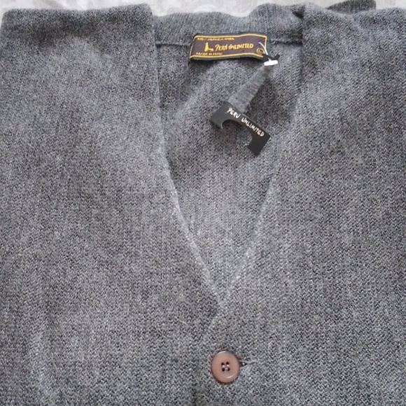 NWT Perú Unlimited Alpaca Cardigan.